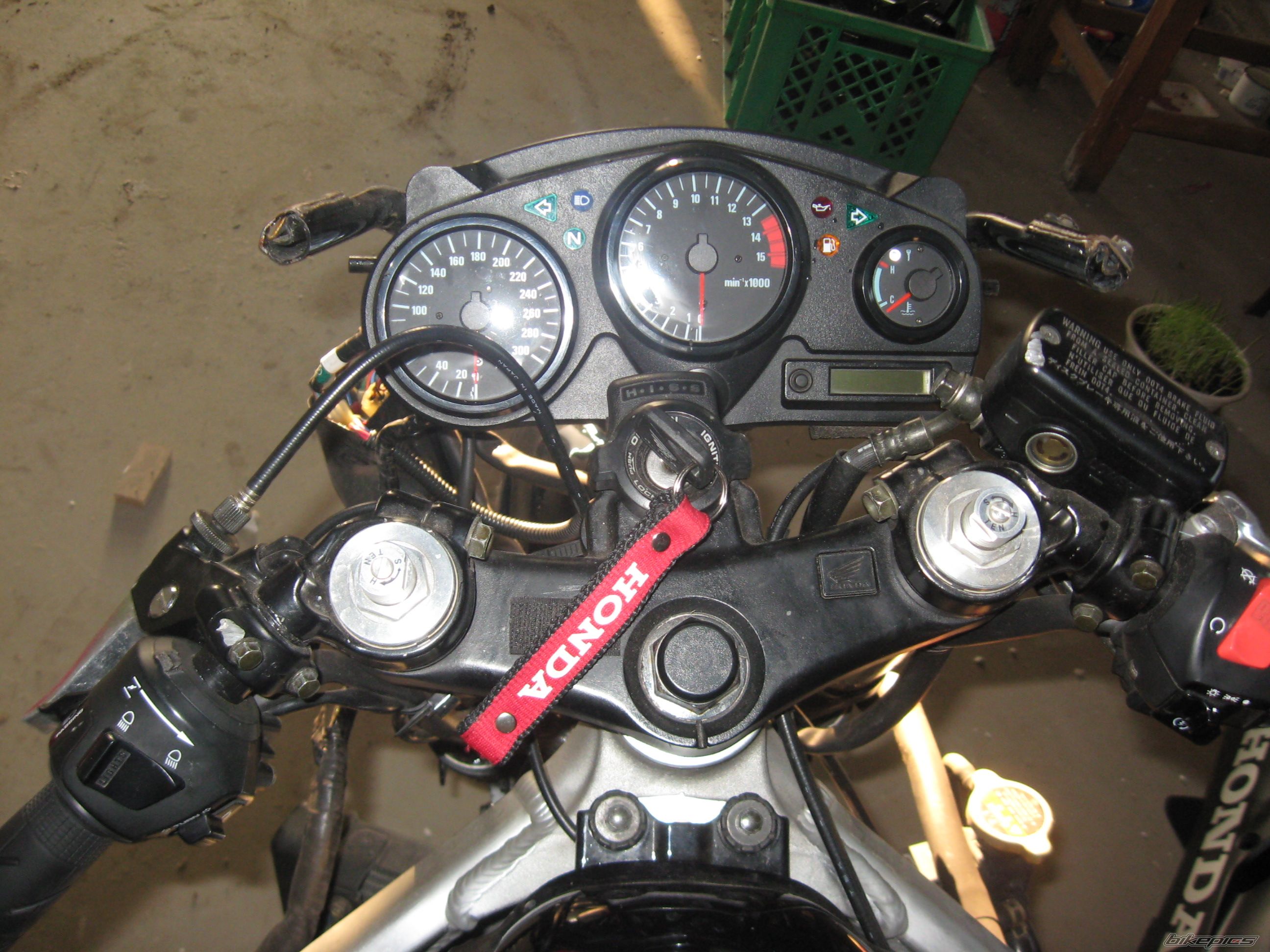 Photo 1512910