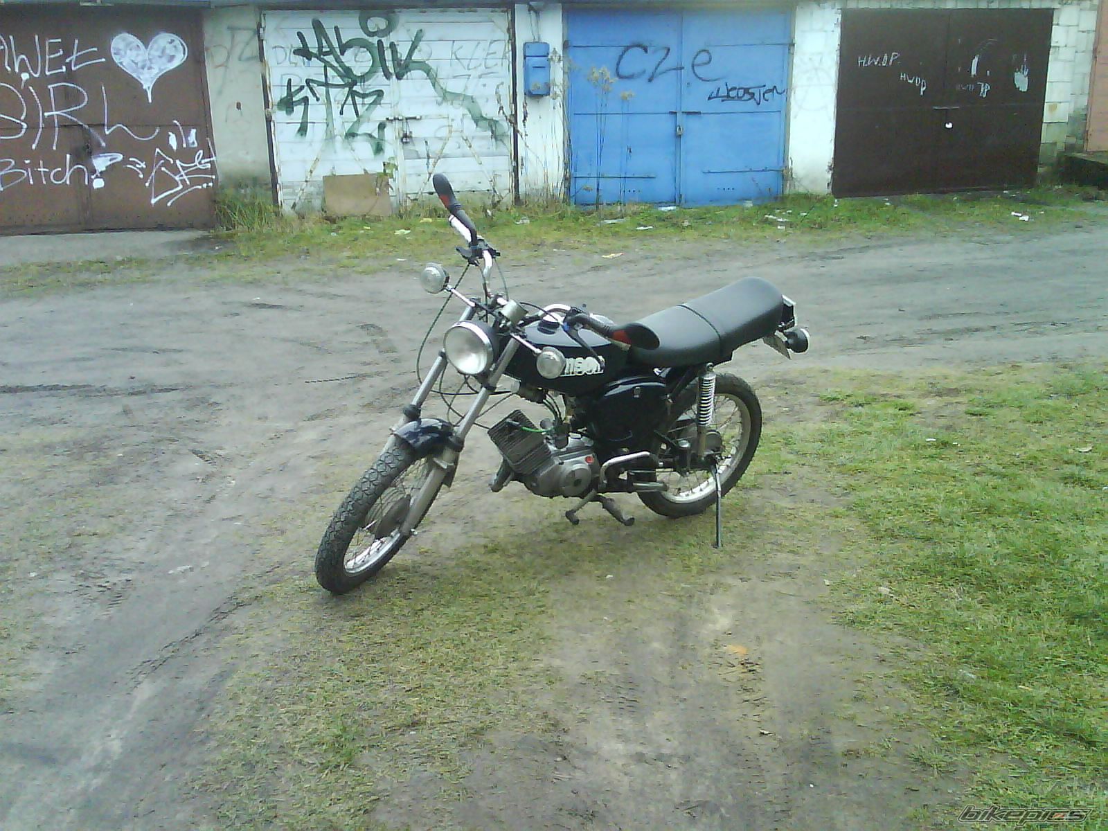 Photo 1512918