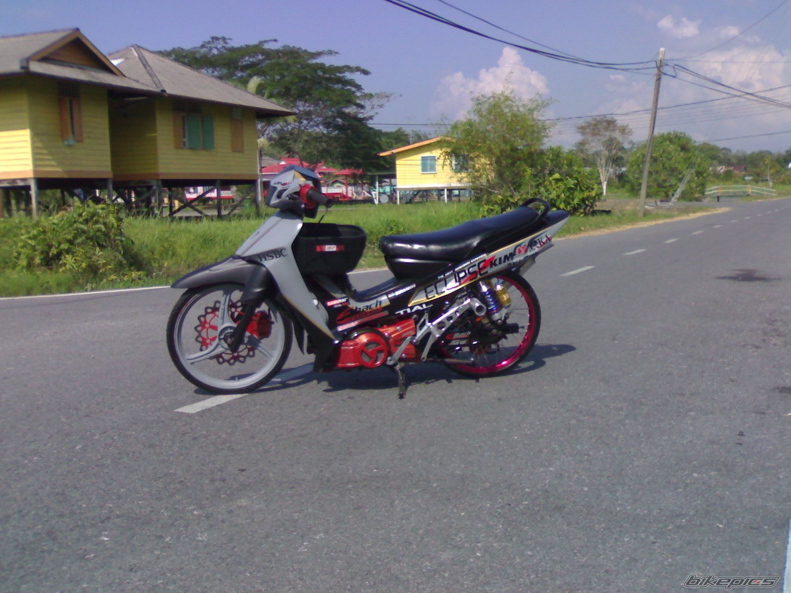 Photo 1513033