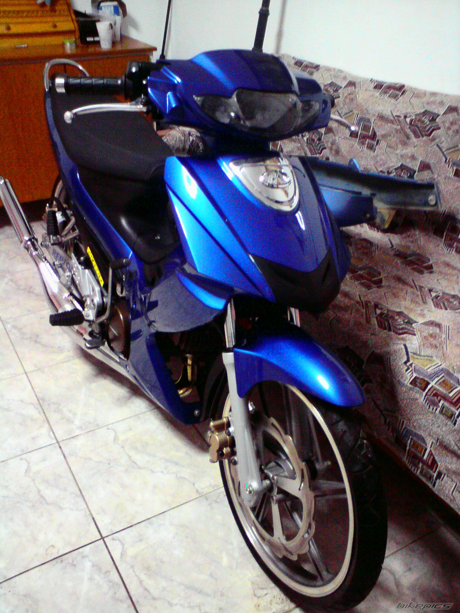 Photo 1513264