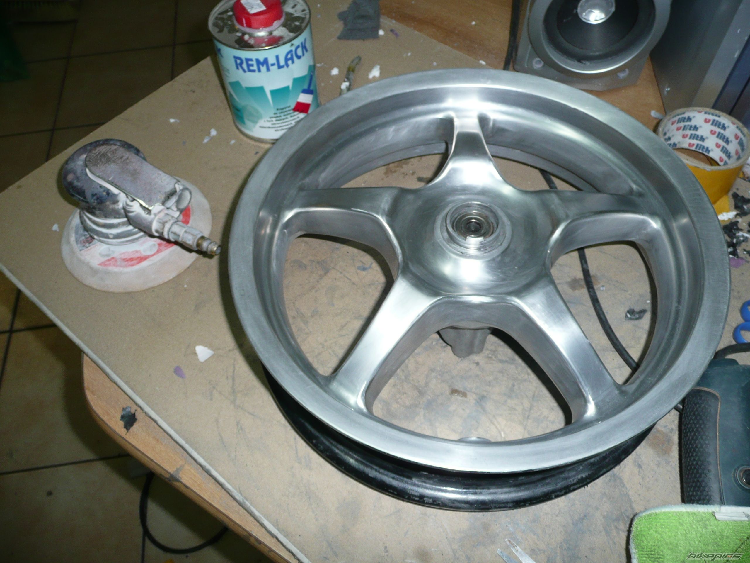 Photo 1513624
