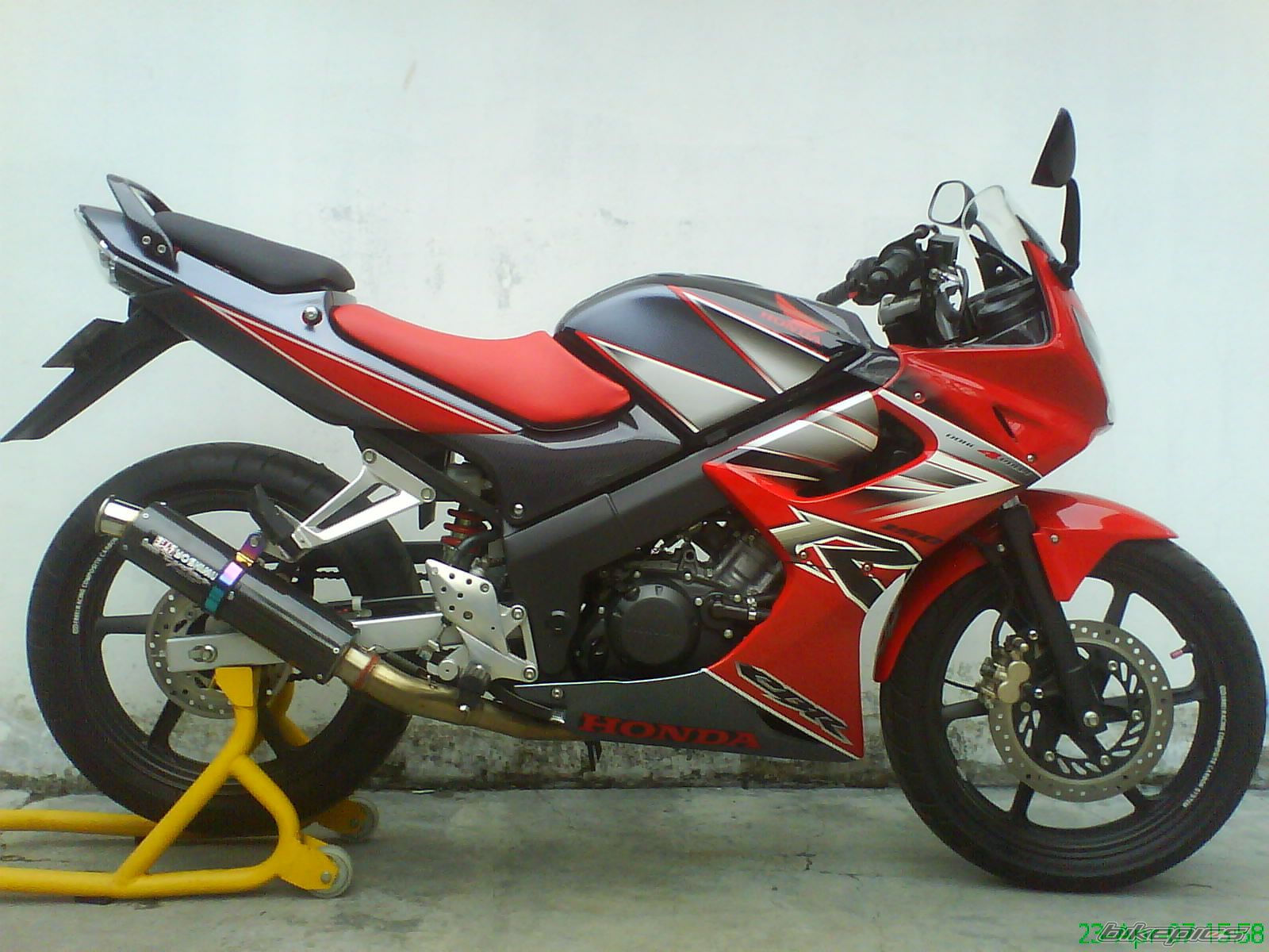 Photo 1513669