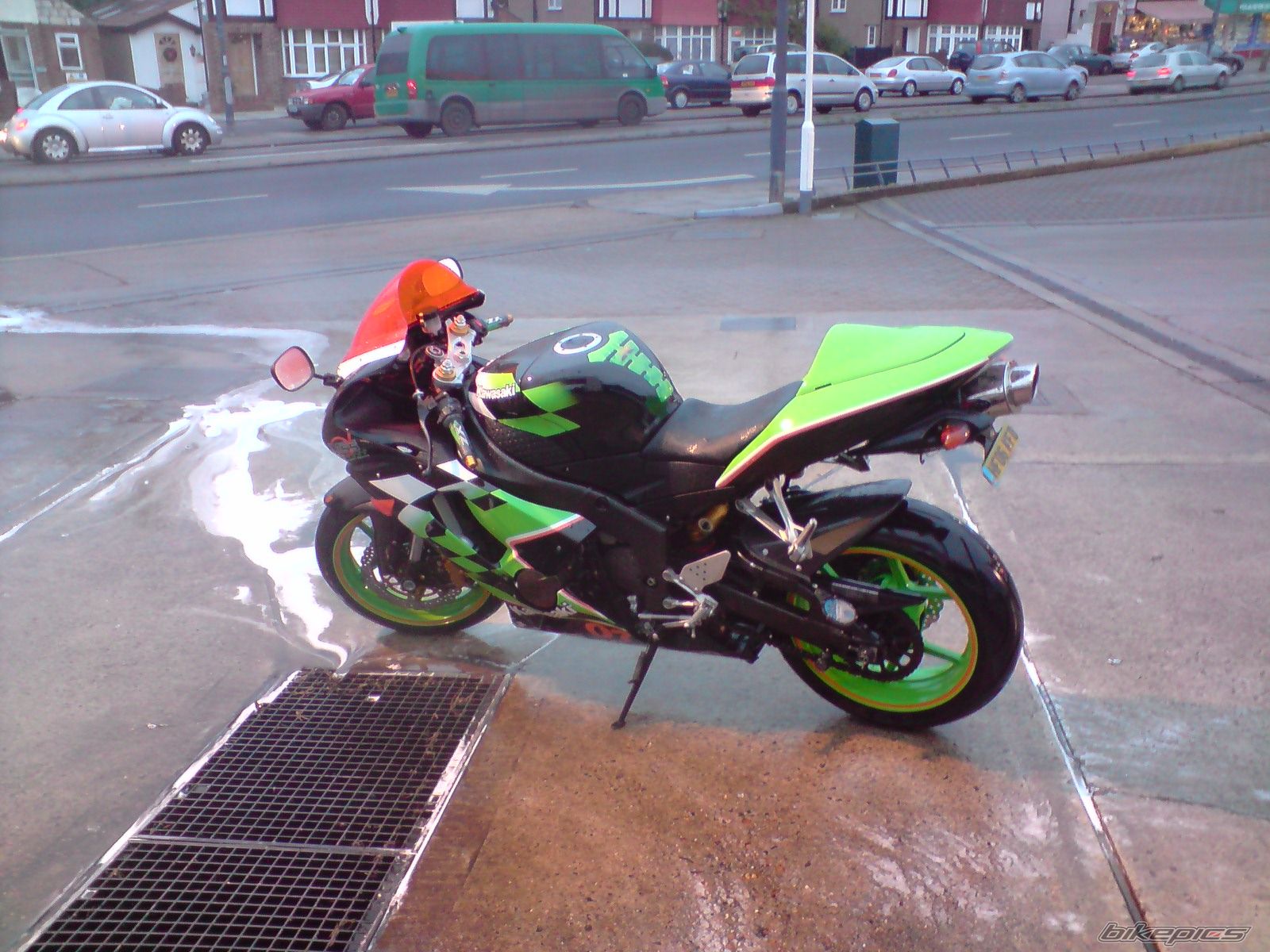 Photo 1513676