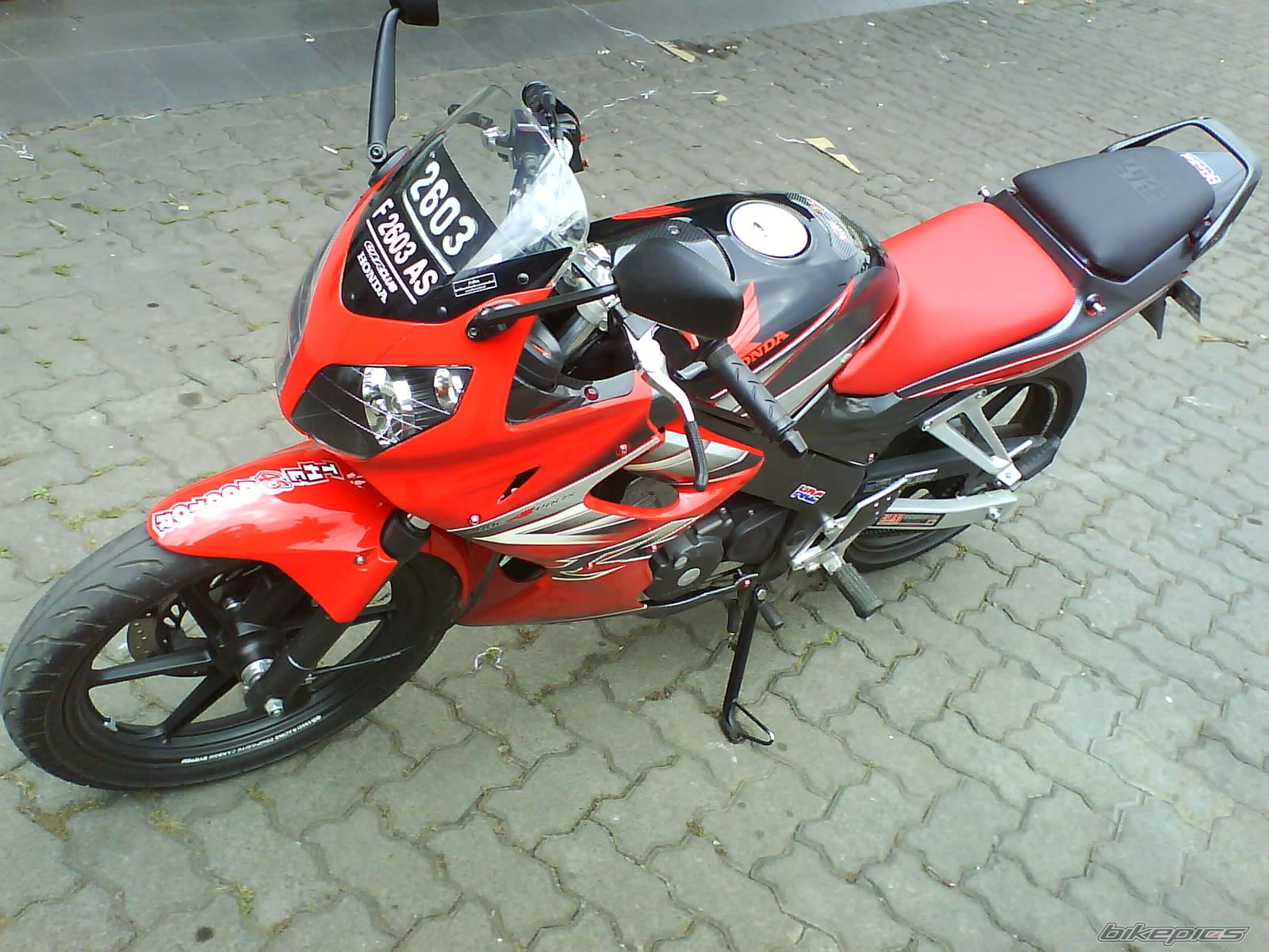 Photo 1513770