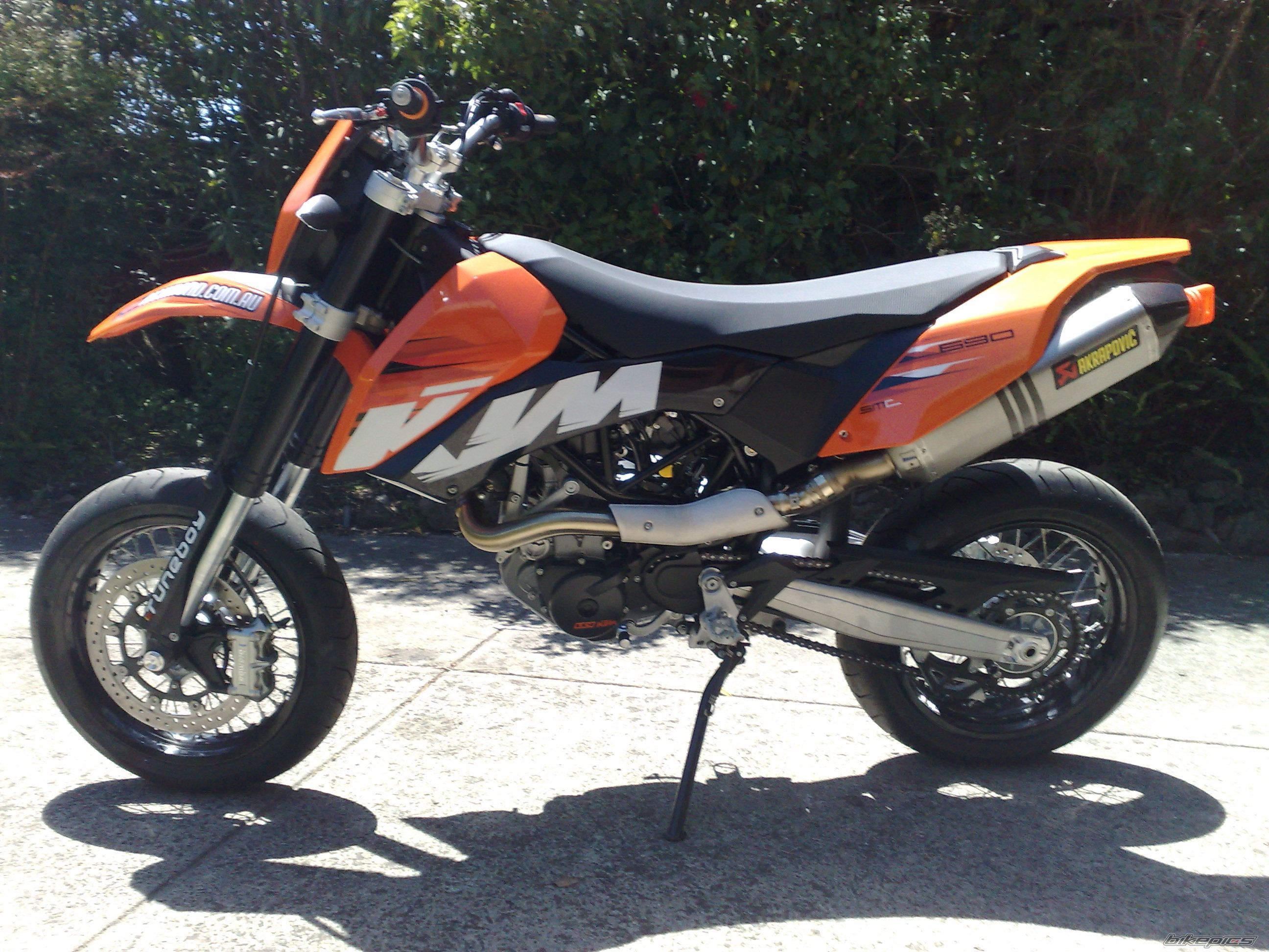 Photo 1513879