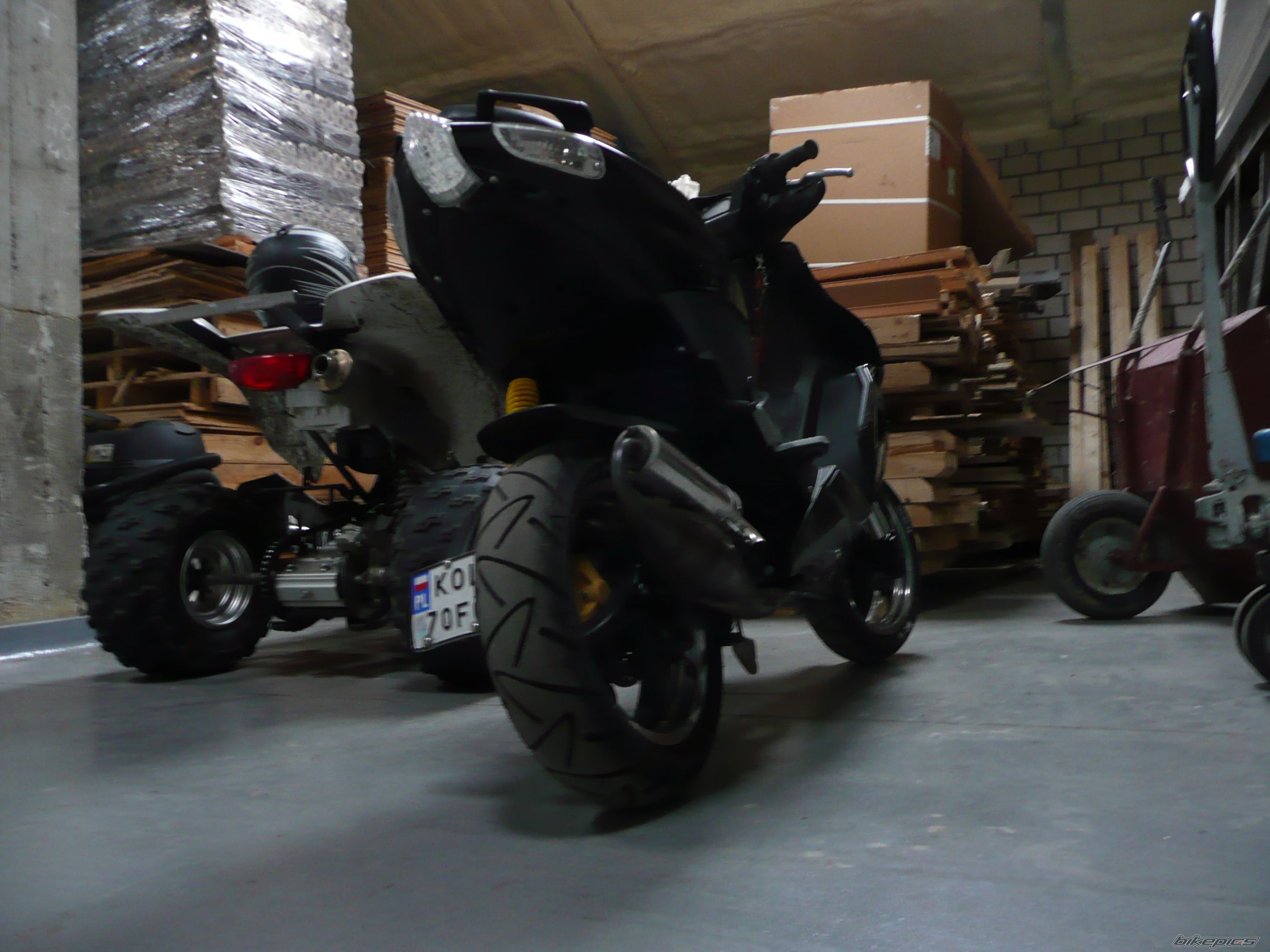 Photo 1513973
