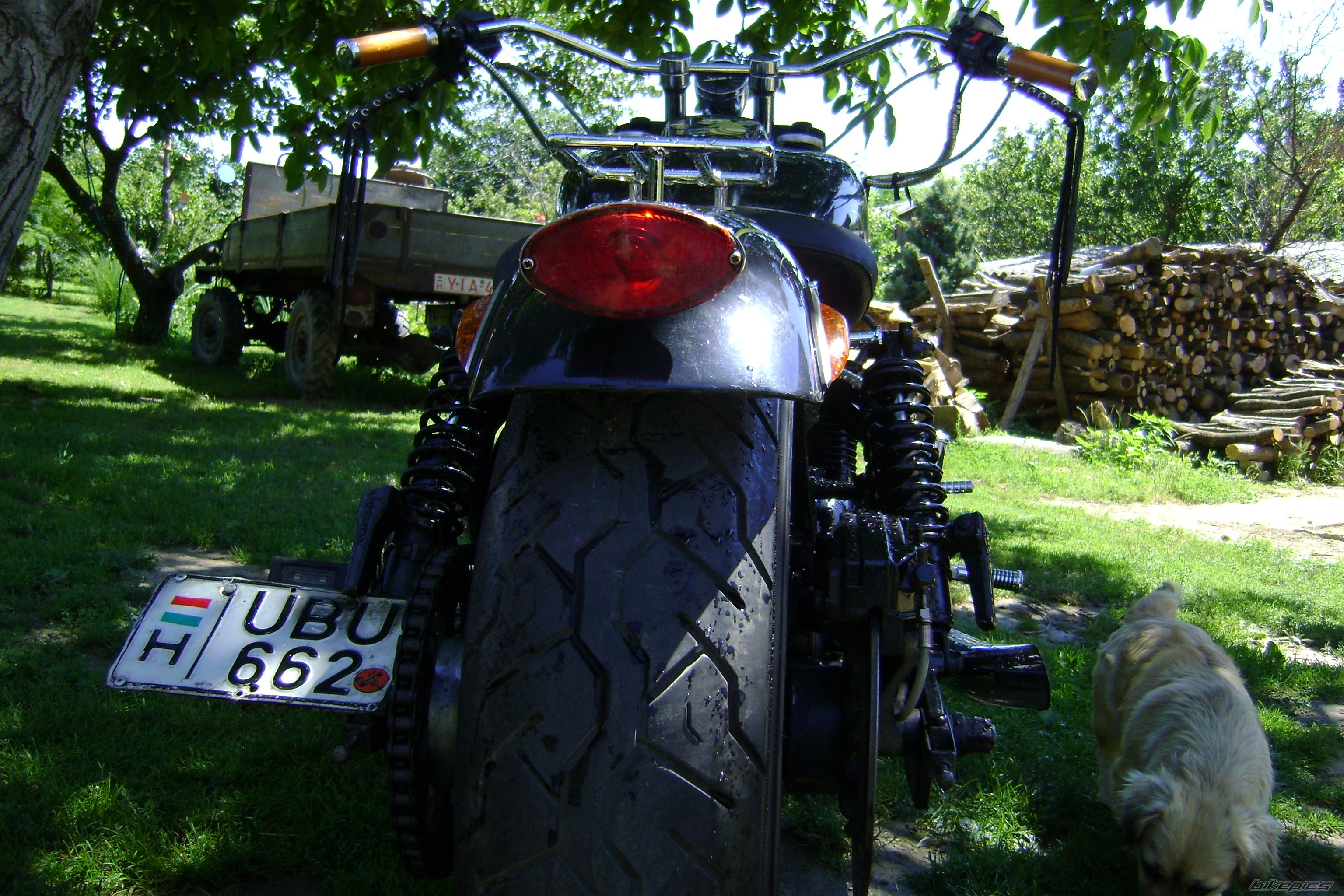 Photo 1514099