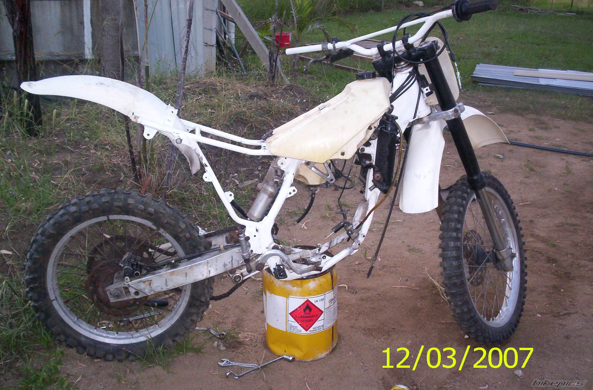 Photo 1514941