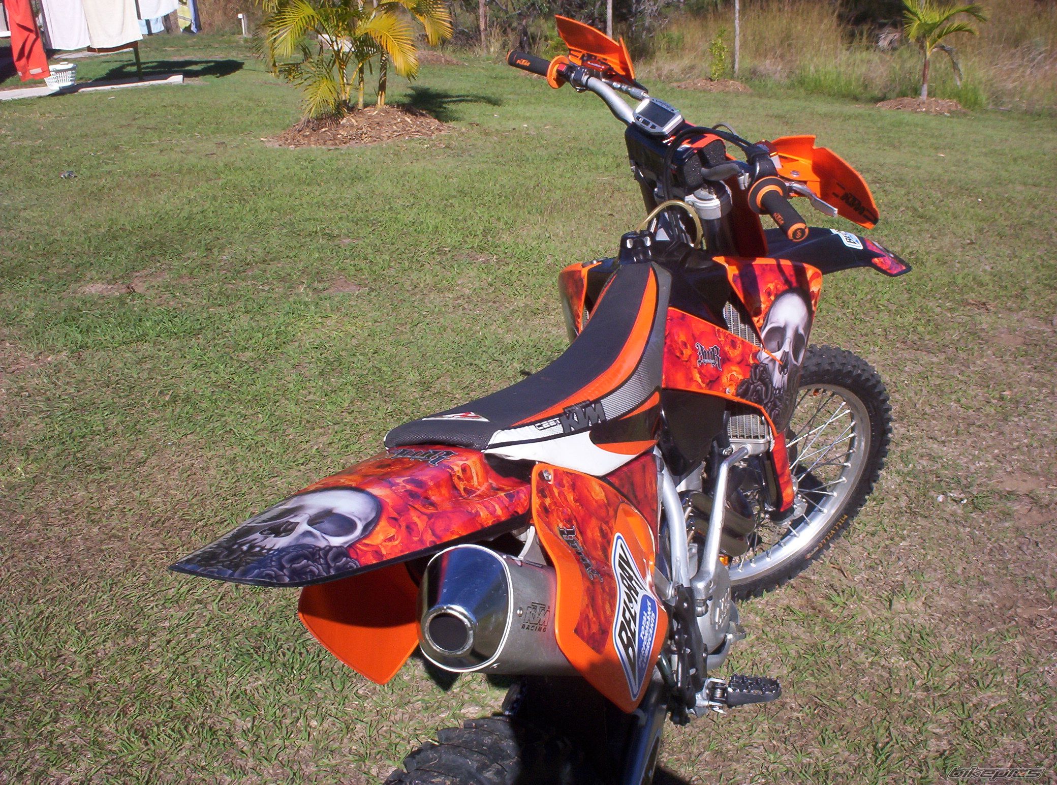 Photo 1514945