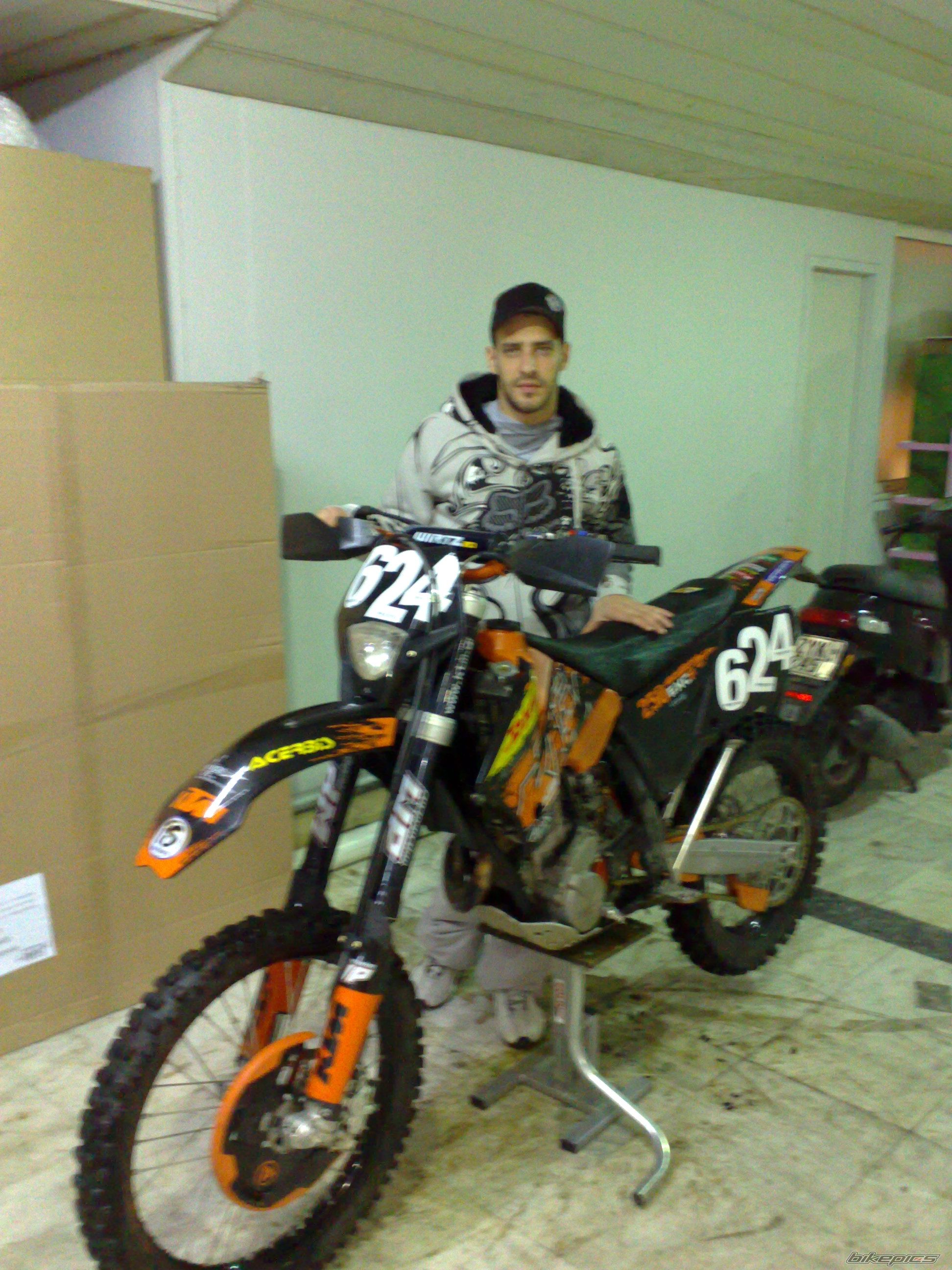 Photo 1515532