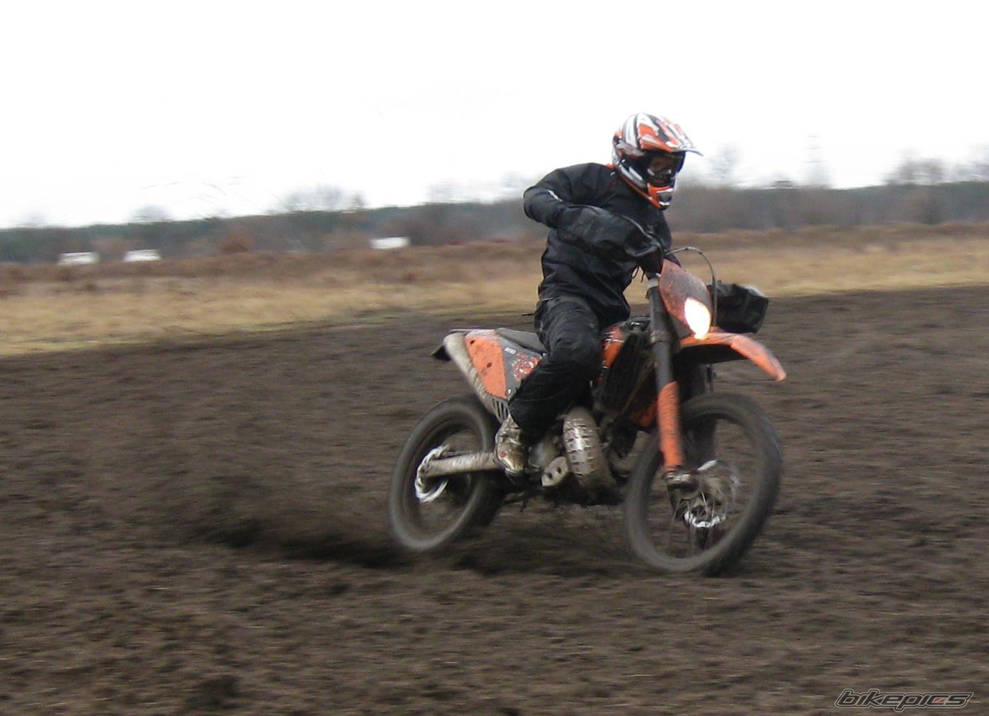 Photo 1515754