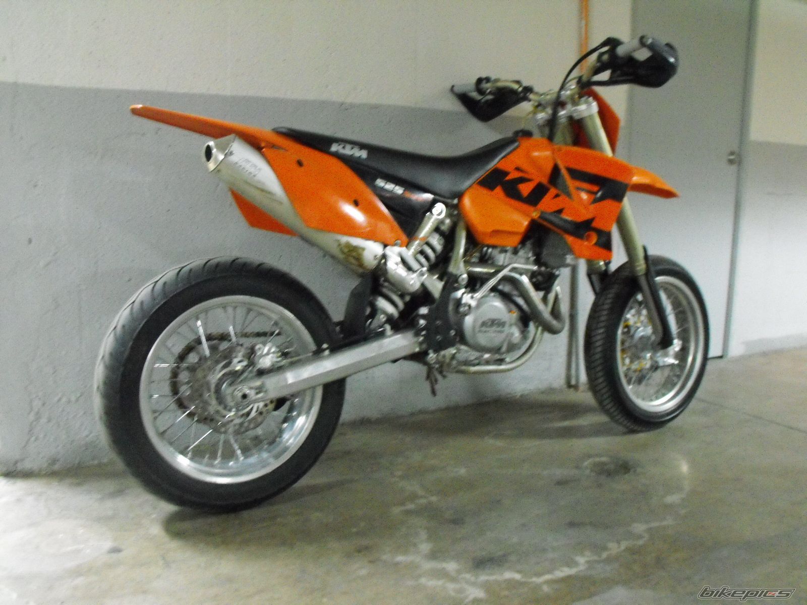 Photo 1515864