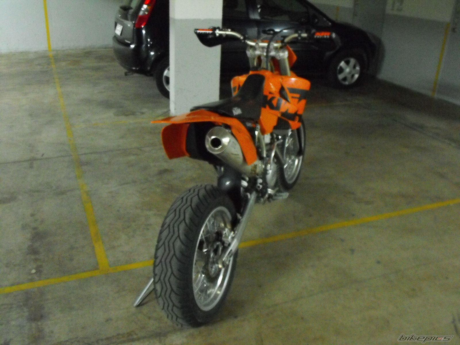 Photo 1515883