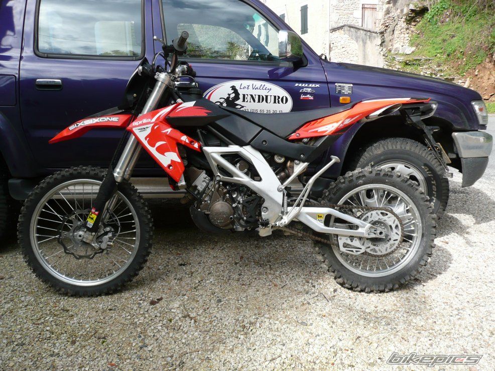 Photo 1515945