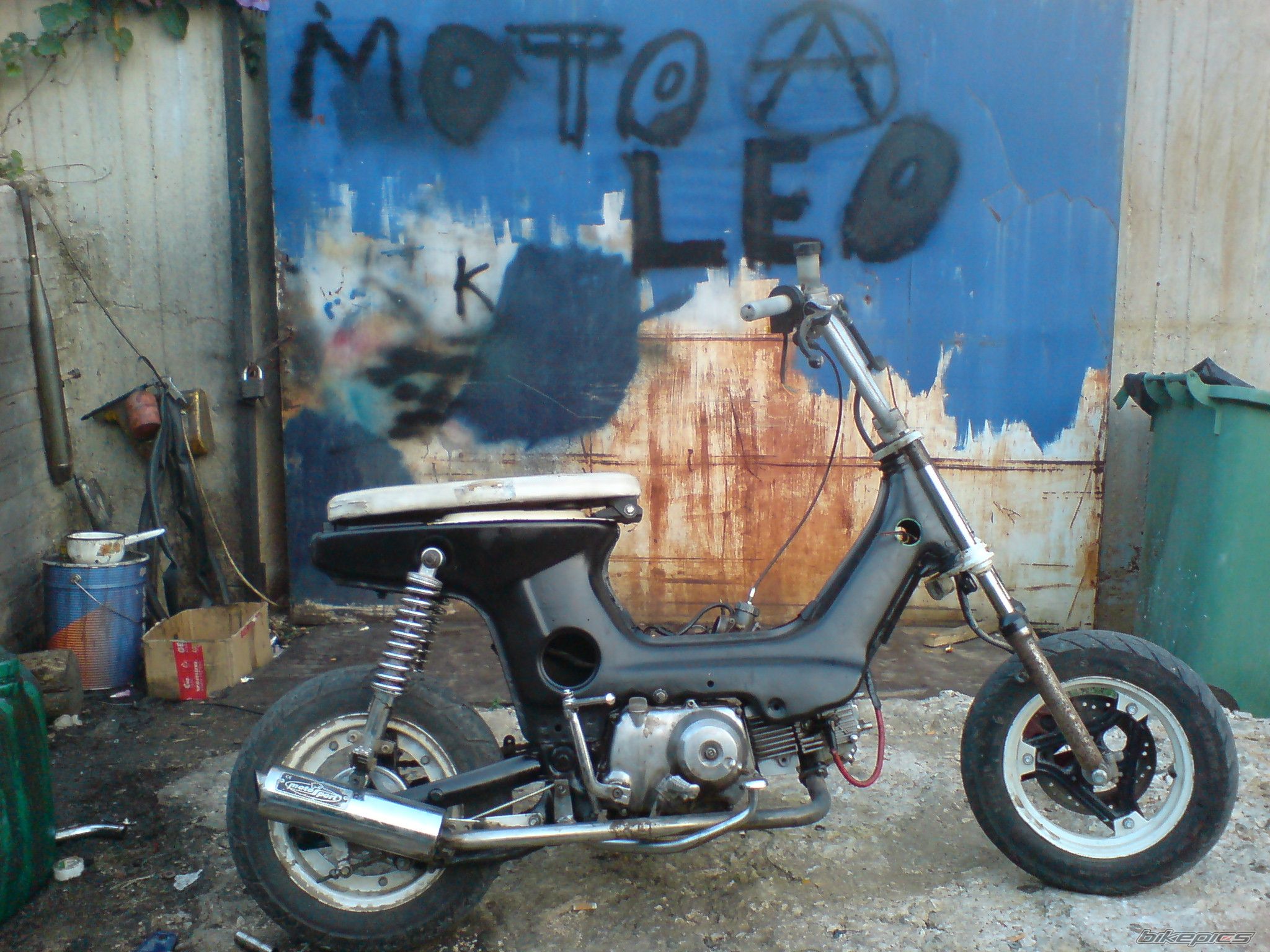 Photo 1516045