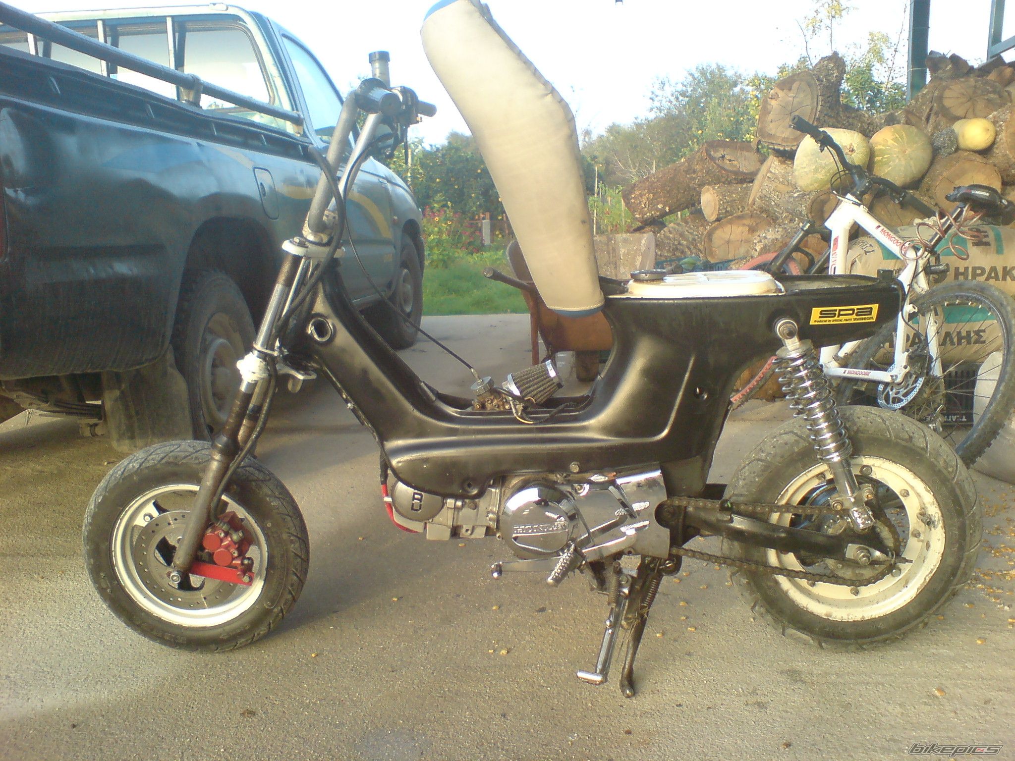 Photo 1516047