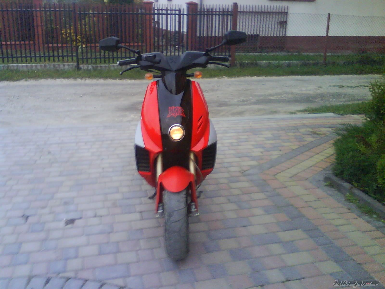 Photo 1516119