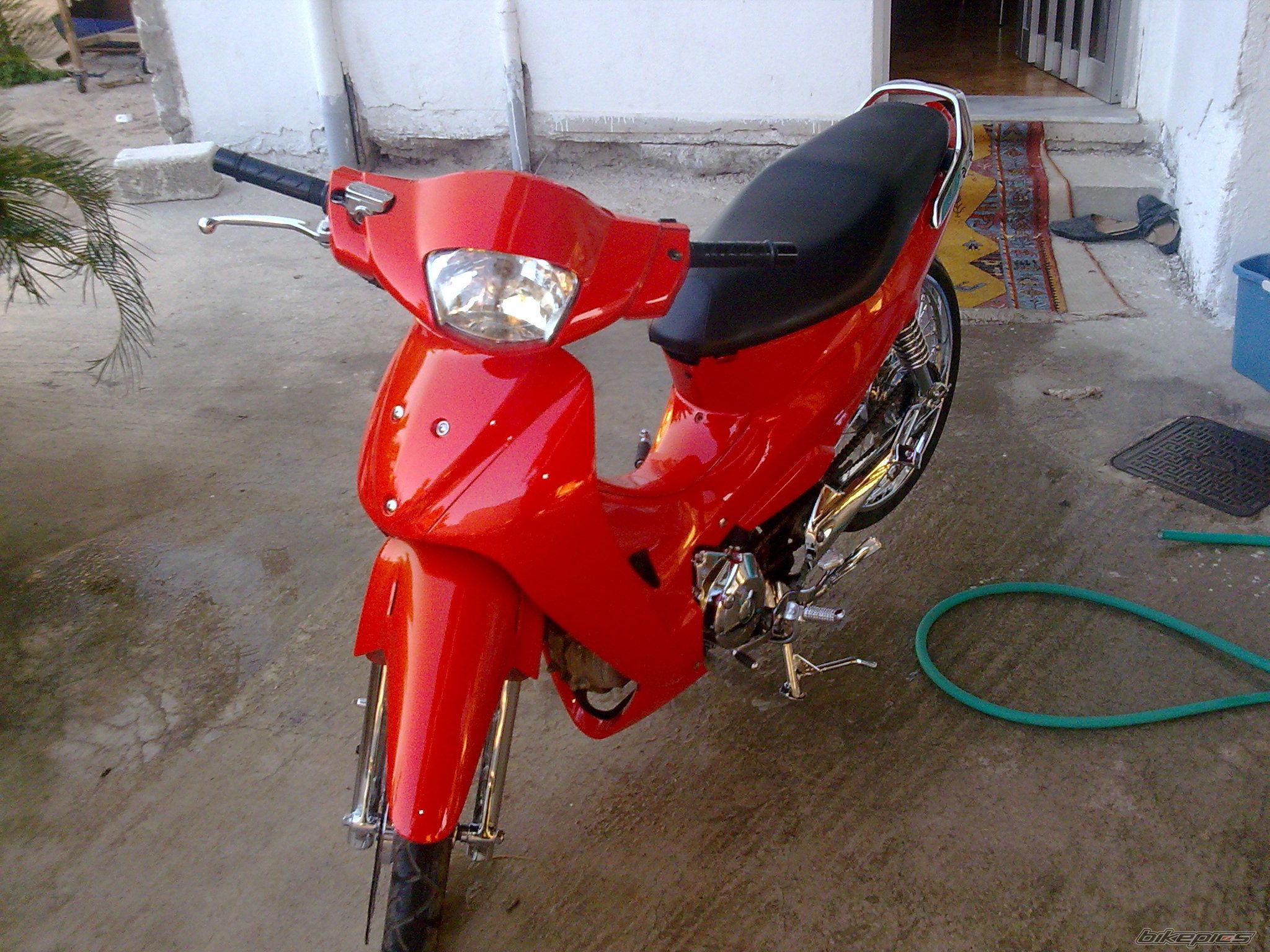 Photo 1516214