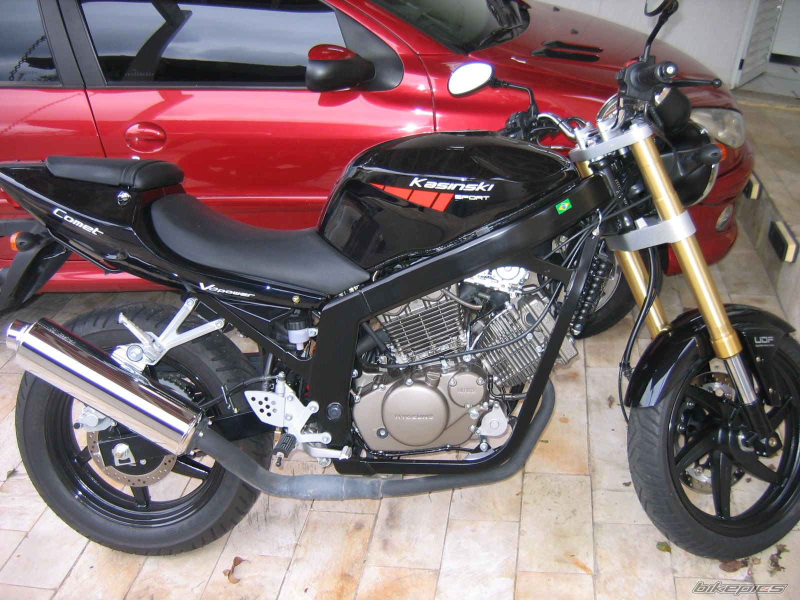 Photo 1516249