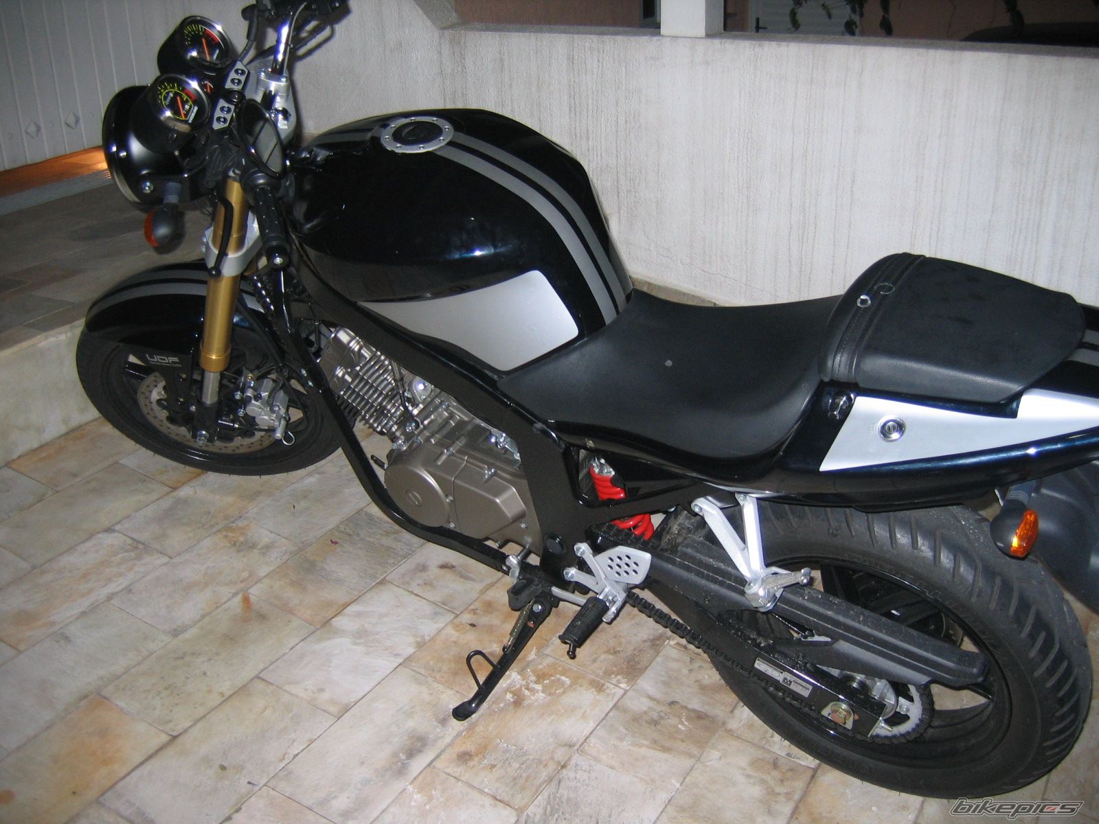 Photo 1516250
