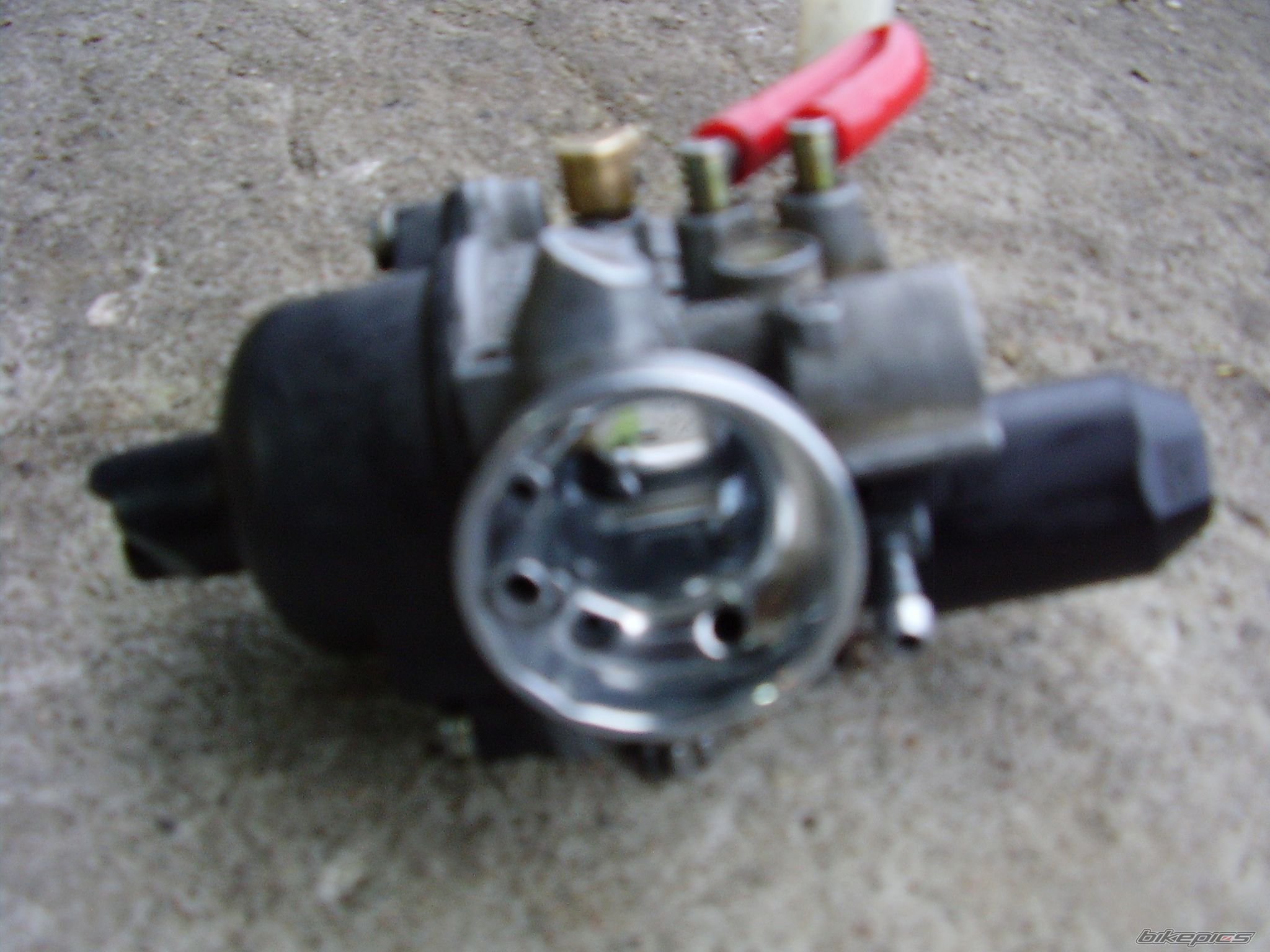 Photo 1516272
