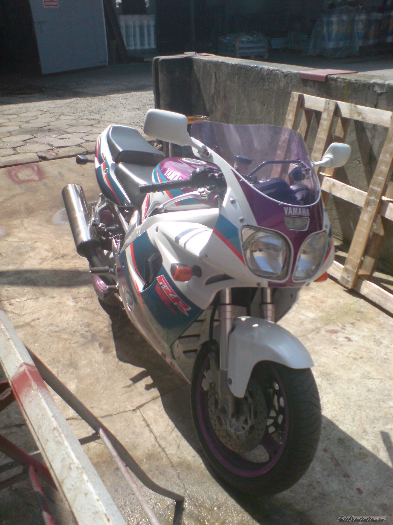 Photo 1516442