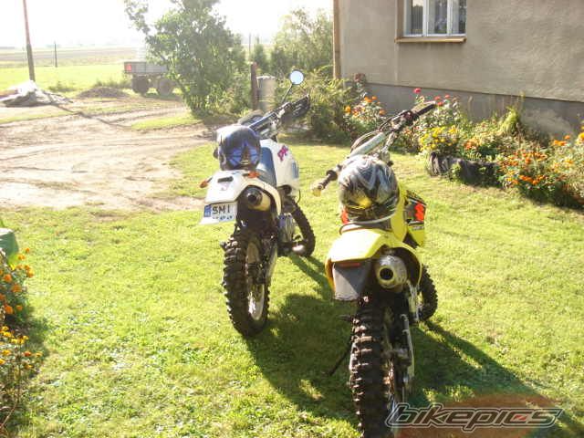Photo 1516503