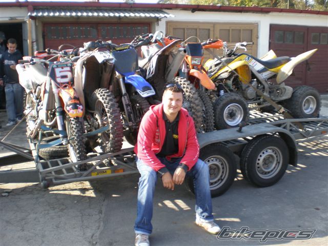 Photo 1516707