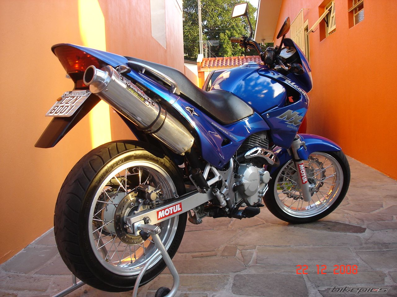 Photo 1516730
