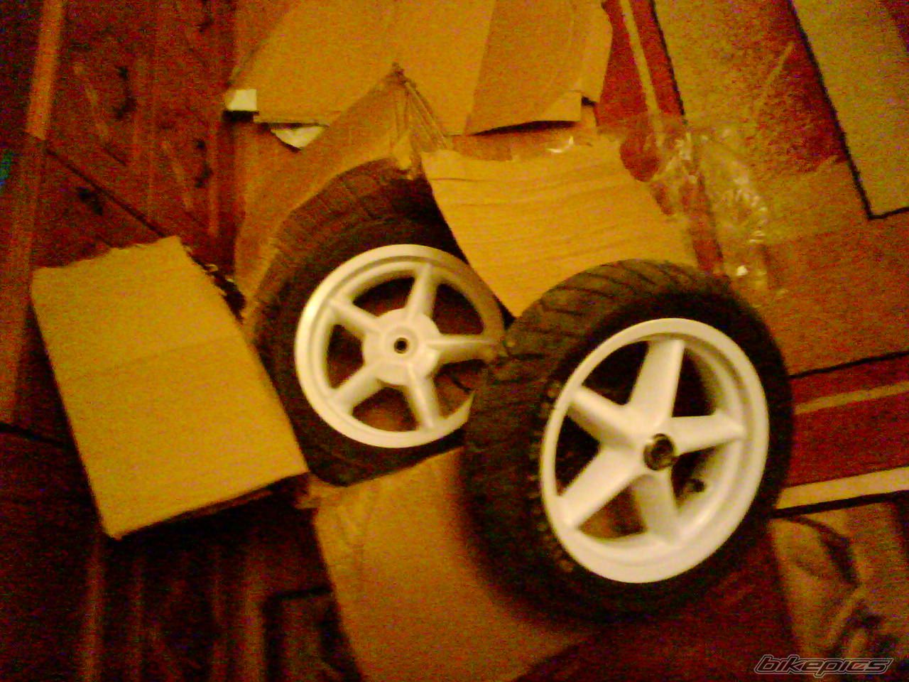 Photo 1516741