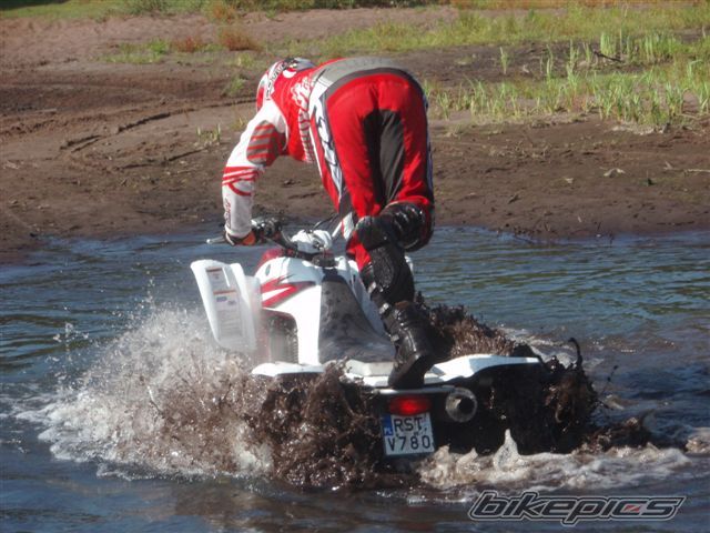 Photo 1516748
