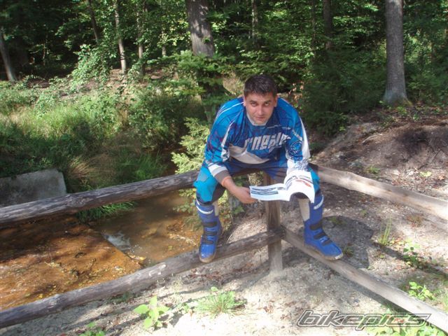 Photo 1516759