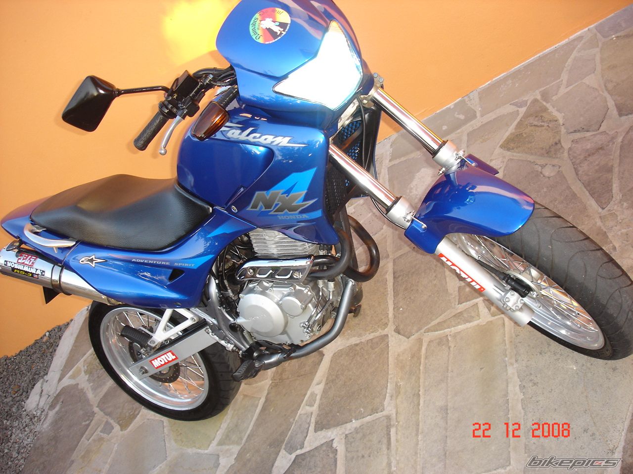 Photo 1516813