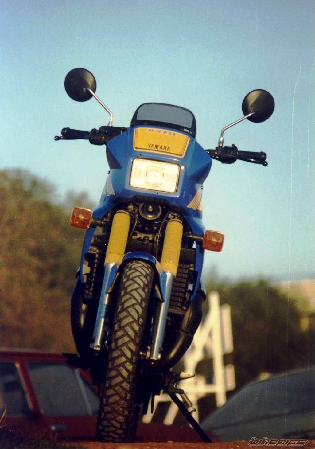 Photo 1516855