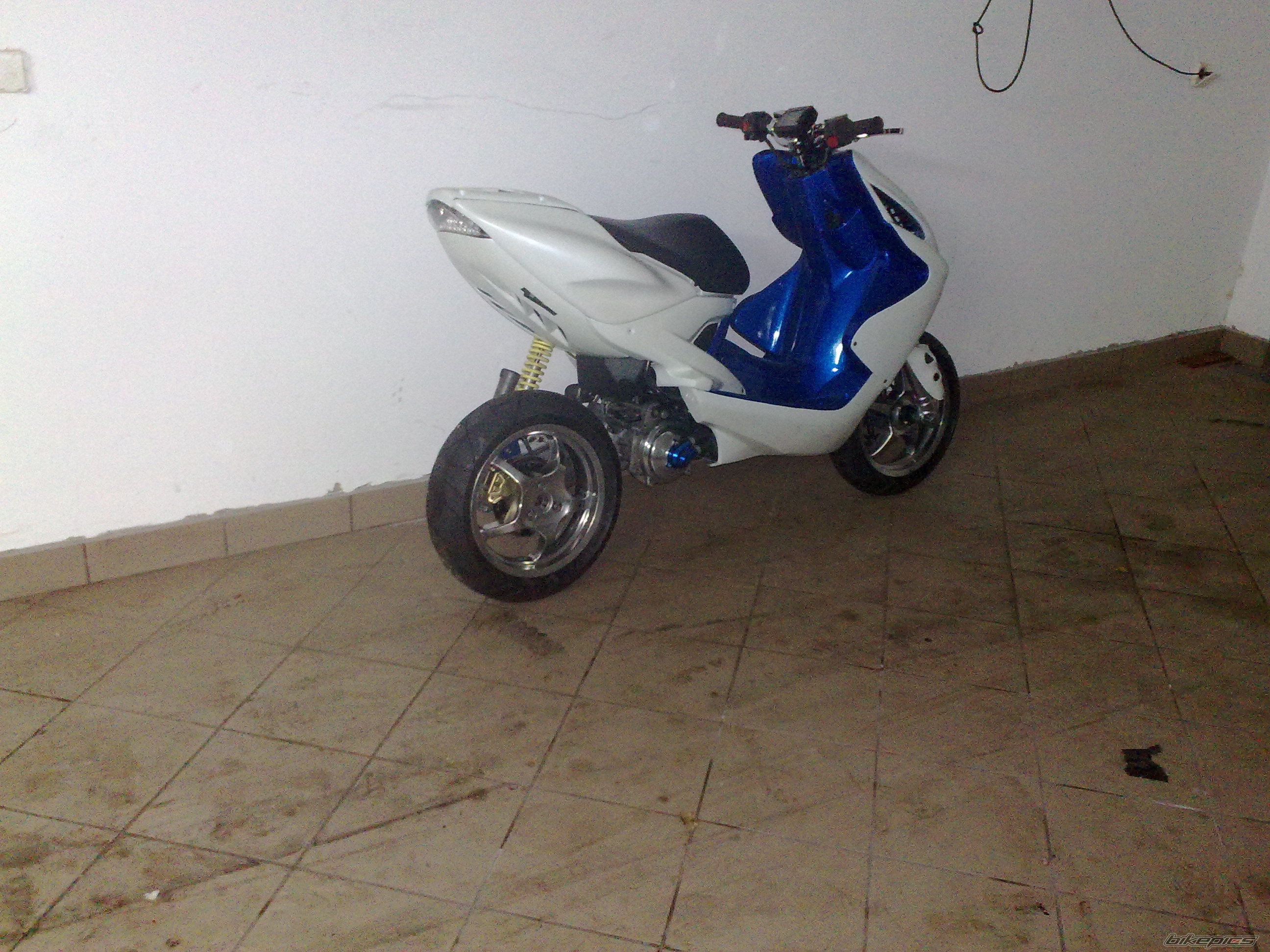 Photo 1517208