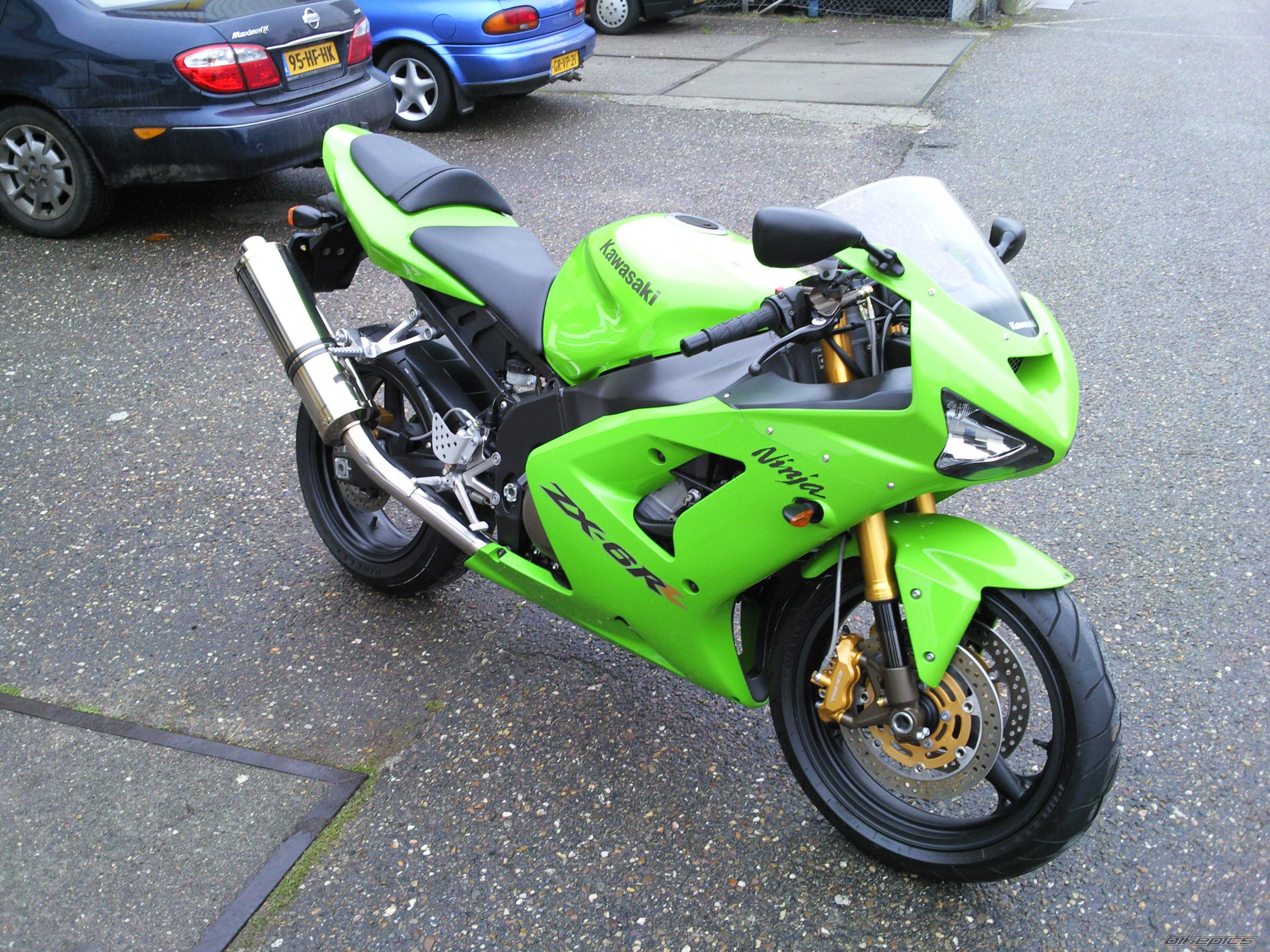 Photo 1517569