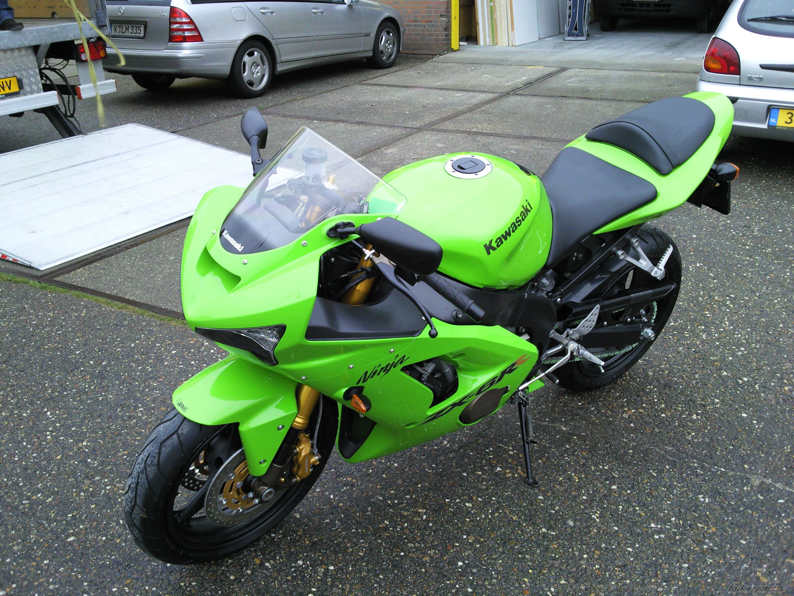 Photo 1517729