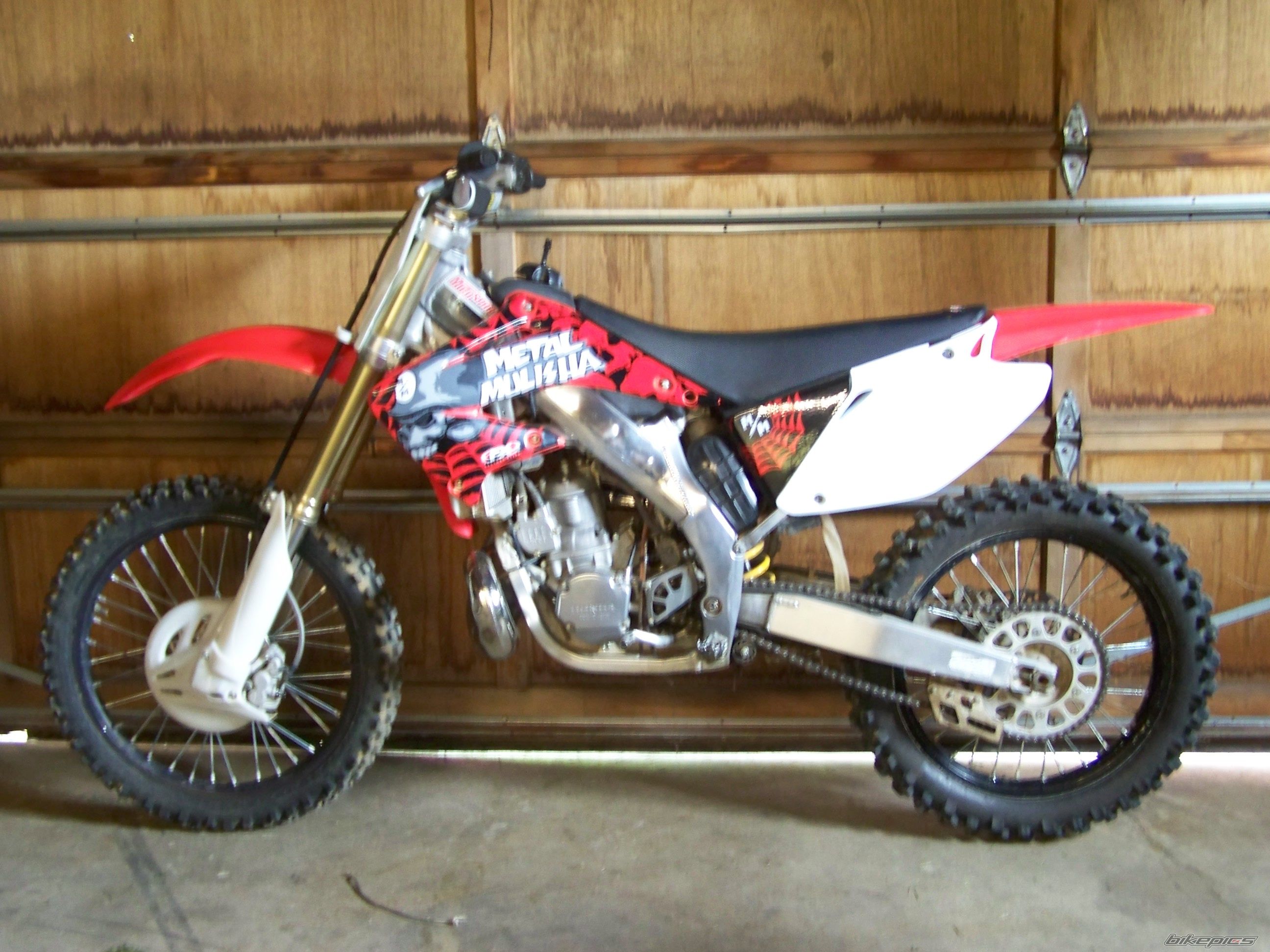 Photo 1517849
