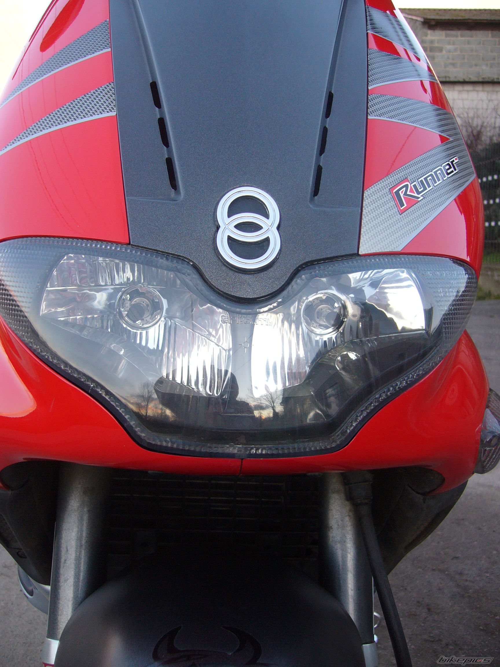 Photo 1517943