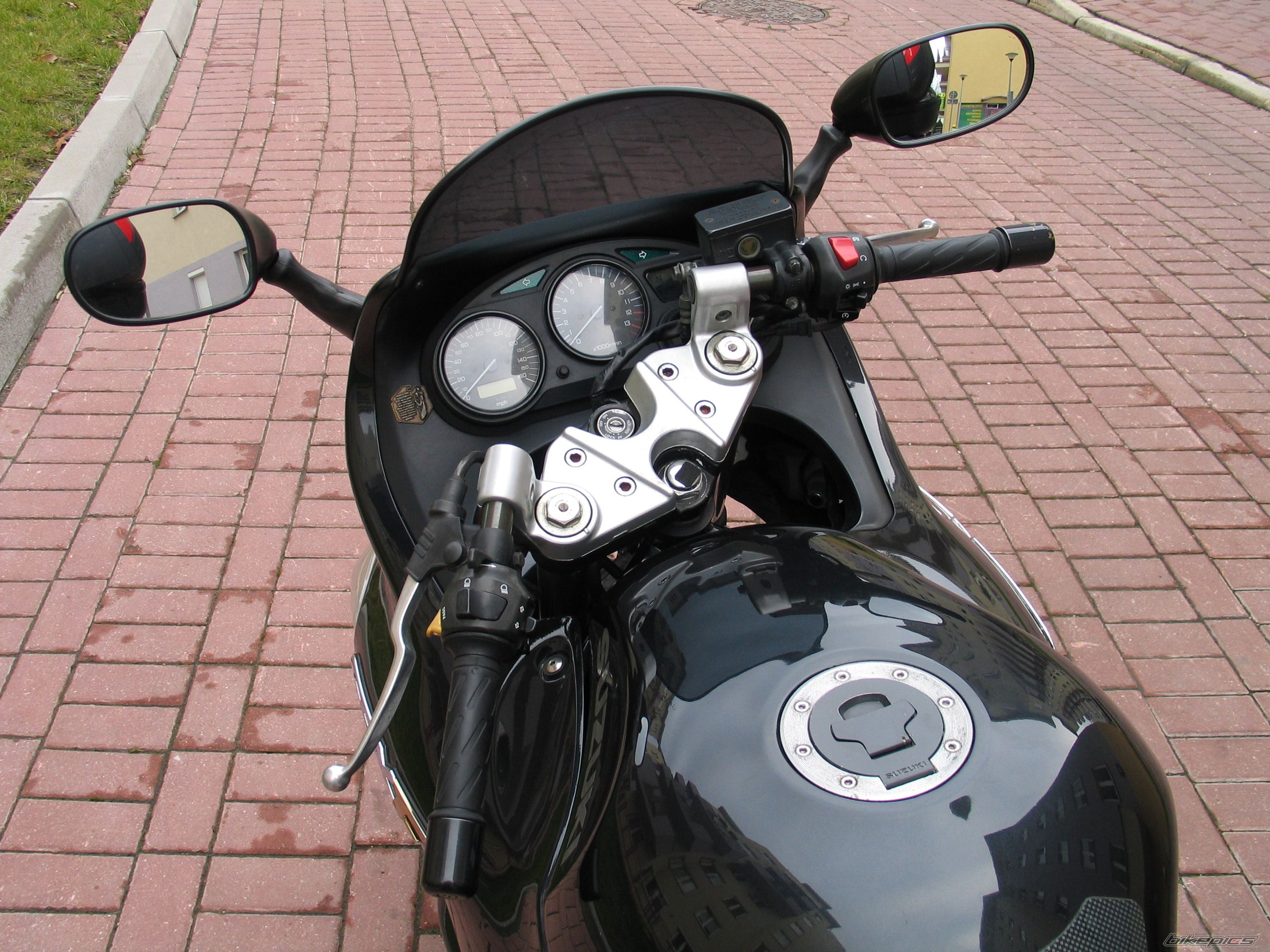 Photo 1518153