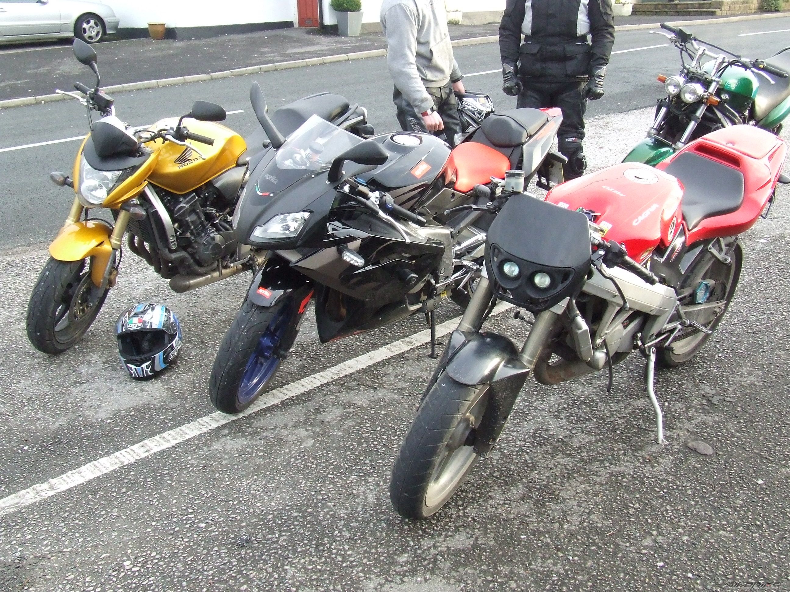 Photo 1518345