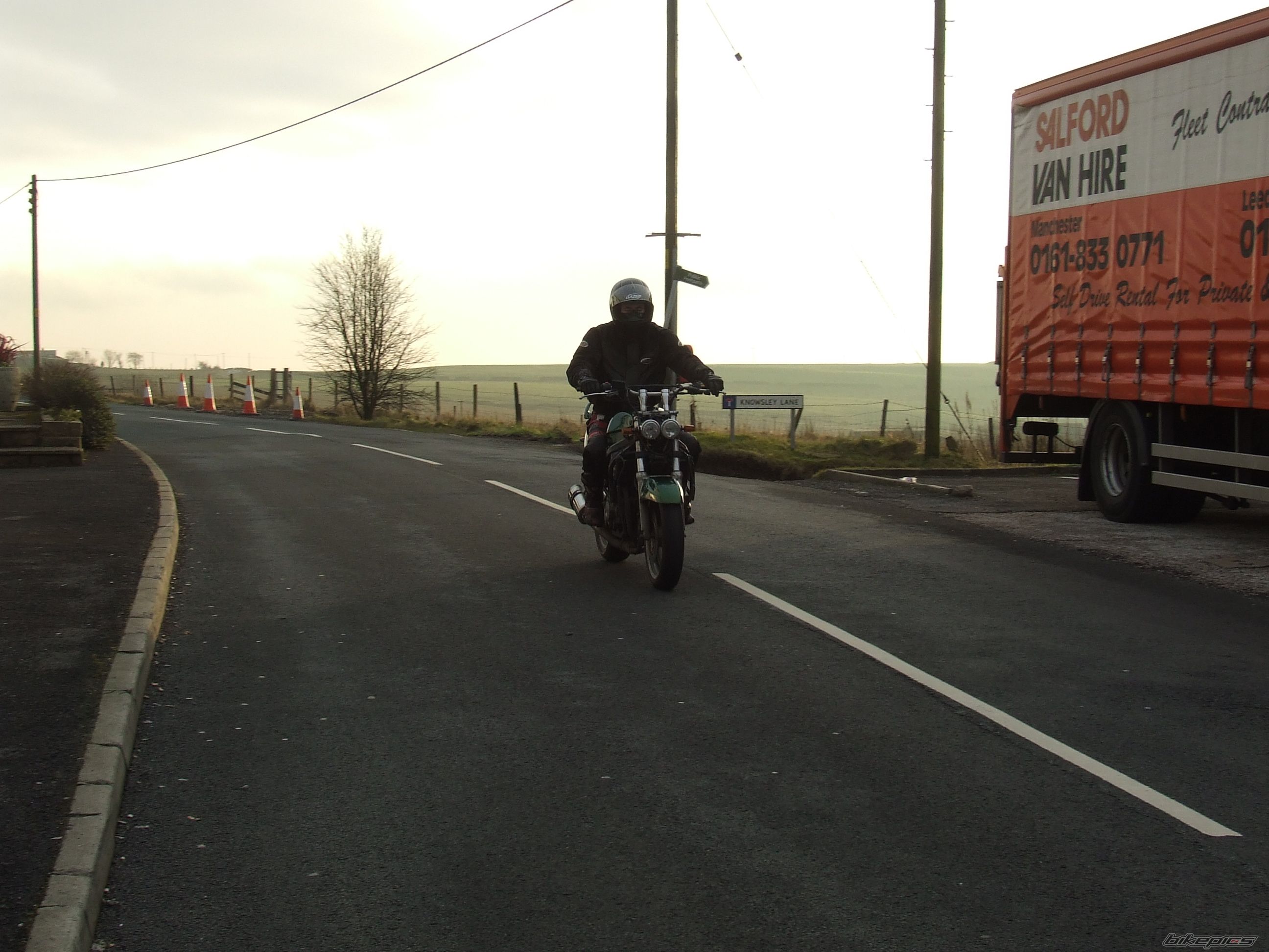 Photo 1518351