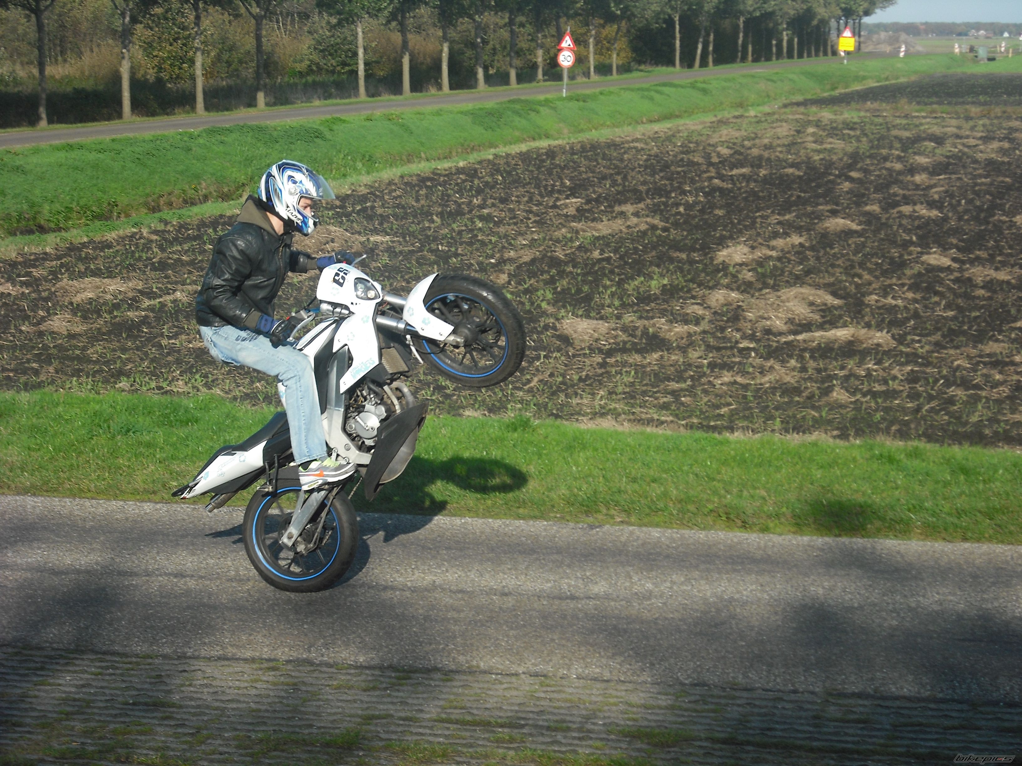 Bike Photo 1518456