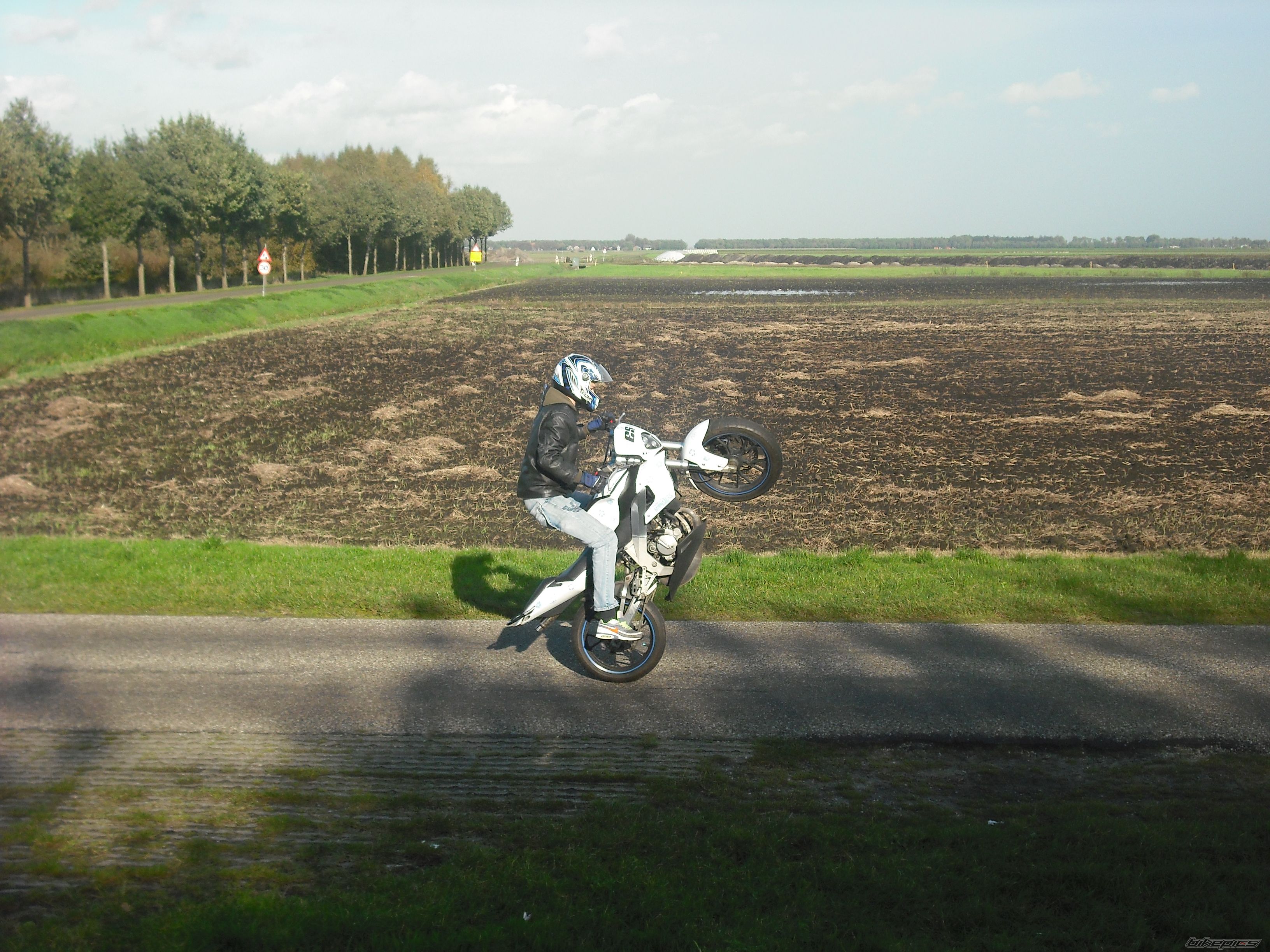 Bike Photo 1518460