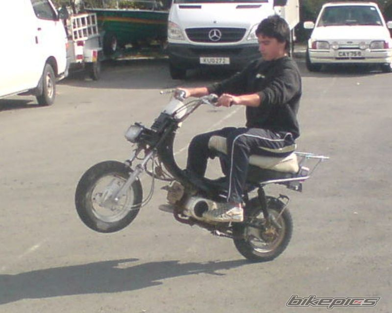 Photo 1518677