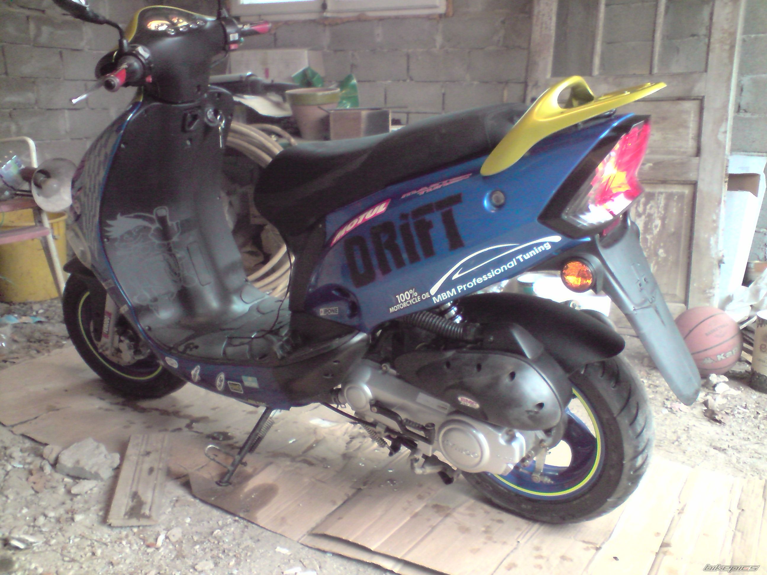 Photo 1518692