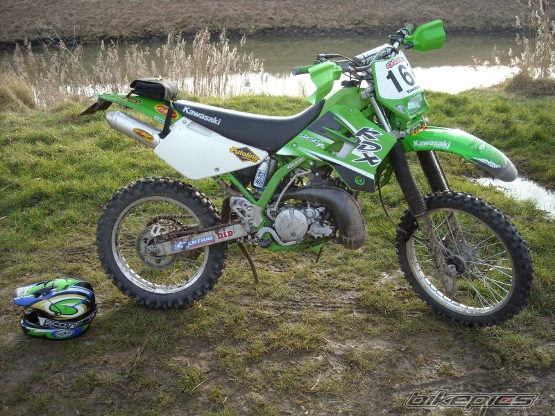 Photo 1518699
