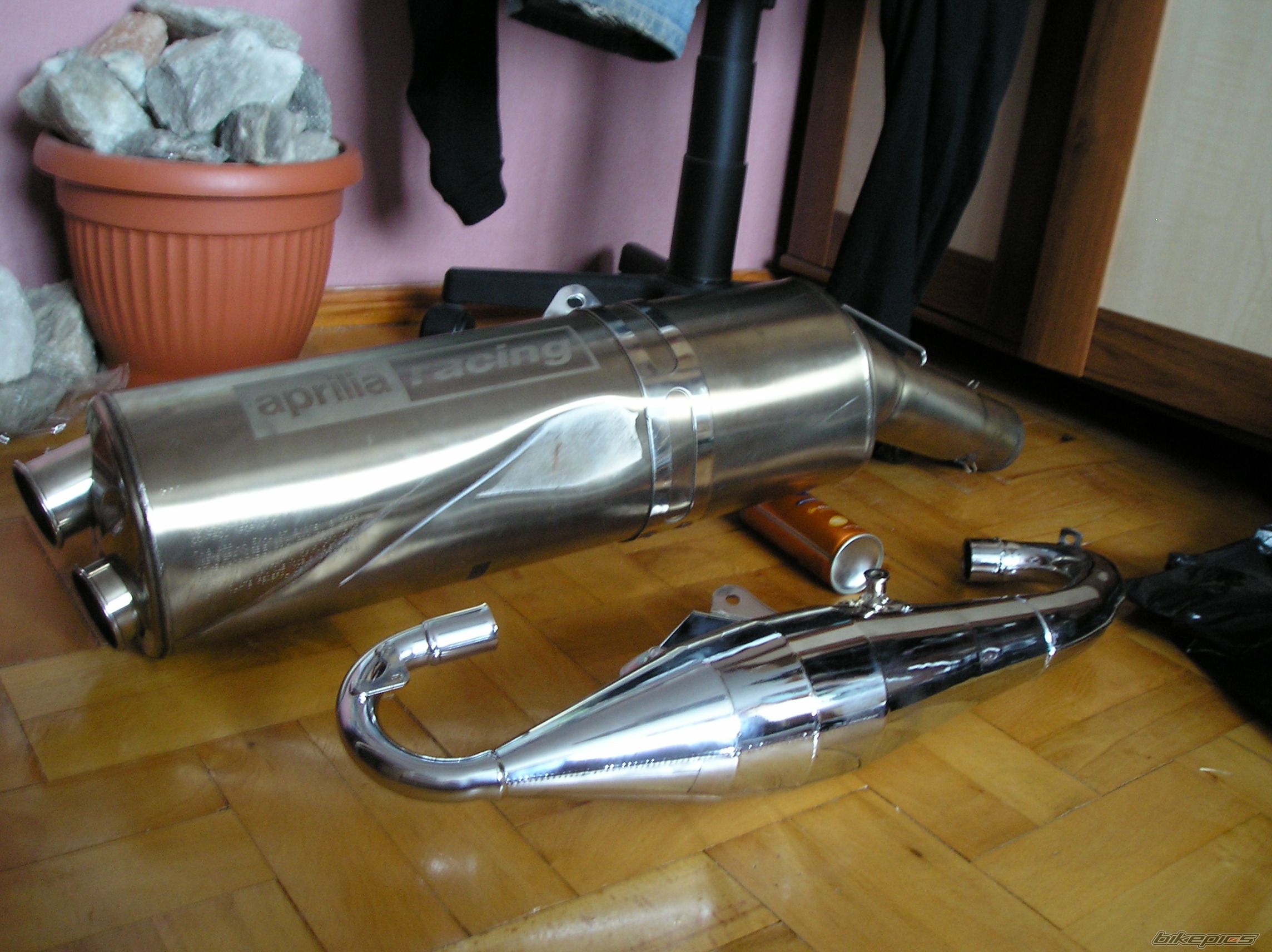 Photo 1518773
