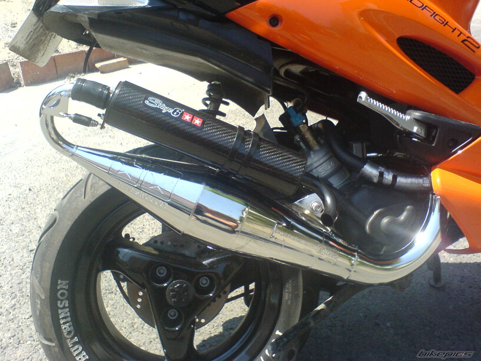 Photo 1518826