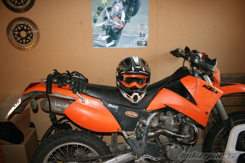 Photo 1518877